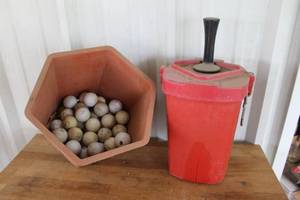 lot 130 image: vintage golf ball washer,with golf balls