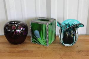 lot 144 image: iridescent, dark-colored studio glass vase  vintage Italian-style art glass vase and more see pictures