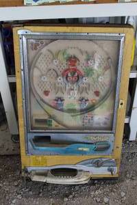 lot 163 image: vintage Japanese Pachinko pinball machine, likely from the 1970s.