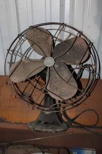 lot 304 image: COMING SOON