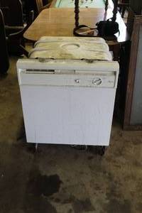 lot 416 image: dishwasher