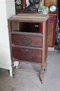 lot 430 image: antique Pooley radio cabinet from the 1920s