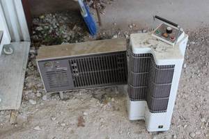 lot 537 image: electric space heaters