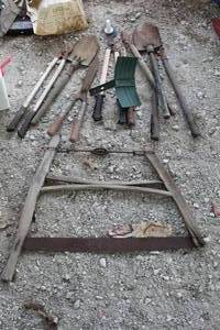 lot 558 image: a collection of vintage or antique hand tools