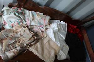 lot 600 image: Ladys  sleepwear size small