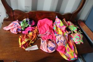 lot 601 image: Womens swimwear small in size