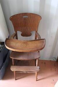 lot 624 image: vintage wood high chair