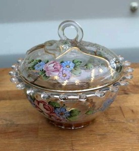 lot 636 image: vintage Heisey glass lidded candy or trinket dish featuring hand-painted floral decorations on a clear glass body