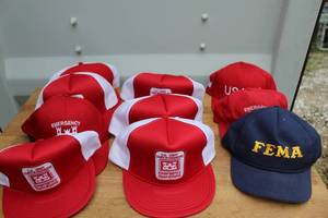 lot 641 image: Caps