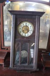 lot 690 image: vintage wall clock,