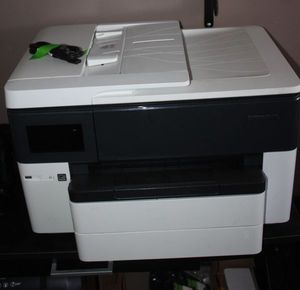 HP Officejet Pro 7740 and Extra Ink, Does Power on as shown in photos