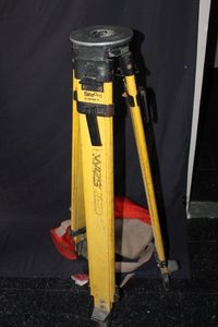 lot 47 image: Site-pro surveying tripod