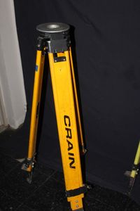 lot 56 image: Crain Tri-Max standard dual clamp instrument tripod