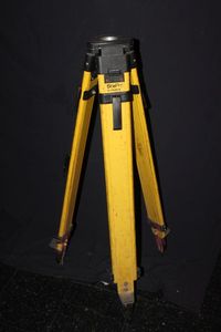lot 69 image: Site-pro surveying Tripod