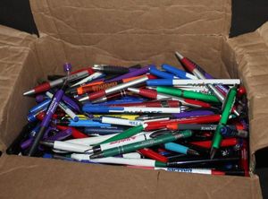 lot 126 image: Large quantity of promotional pens