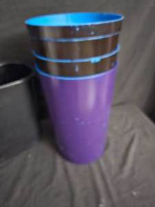 lot 210 image: Small Trash cans