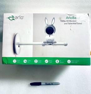 lot 82 image: NetGear Arlo Baby ABC1000 1080p HD White Smart Monitoring Camera Kit - In Condition As Shown