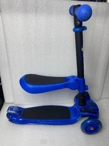 lot 103 image: Pyle Kids Blue Scooter With Seat, Model#HURFS96 - In Condition As Shown - (READ)
