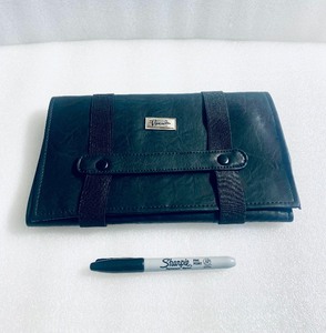 lot 112 image: New Other Vincent VN-VT1113 Multiple ShearThrowing Knife Case, 19 x 10.5 x 1 - As Shown