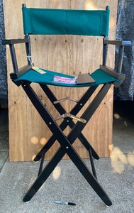lot 426 image: American Trails Extra Wide Premium 30 Directors Chair - For Parts Or Repair - (READ)
