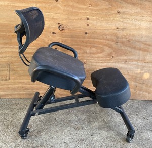 lot 466 image: Ejoyous Pneumatic Posture Correcting Height Adjustable Cushion Kneeling Chairman - In Condition As Shown