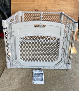 lot 467 image: North States Pet Playpen - In Condition As Shown - (READ)