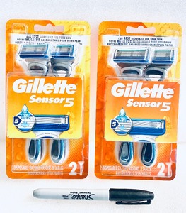 lot 478 image: Set Of 4 - New Gillette Sensor Mens 5 Blade Disposable Razors, 4 Count Total - As Shown
