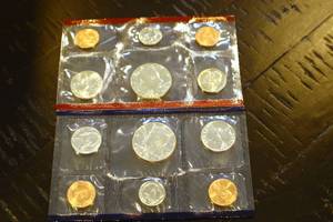 lot 71 image: 1990 Uncirculated Coin Set - DP Mint