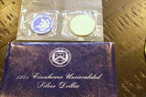 lot 74 image: 1971 Uncirculated 40% Silver Eisenhower Dollar Coin