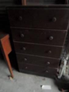 lot 70 image: Chest of 5 drawers