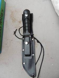 lot 86 image: Survival Knife-stainless steel blade, in sheath, compass, whet stone in box