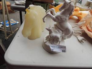 lot 93 image: Toyo horses lighted   &  horse candle