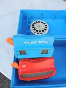 lot 100 image: View master red & blue plus disks Micky mouse, rainbow  bright, cabbage patch