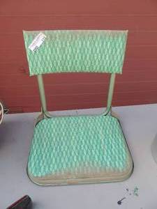 lot 115 image: Vintage stadium chair