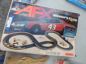 lot 120 image: AFX AURORA model racing winners circle Richard Petty Vintage