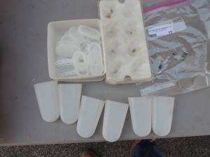 lot 12 image: TUPPERWARE POPSICLE SET