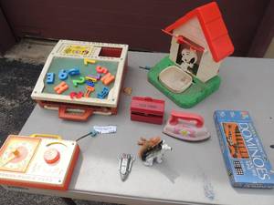 lot 173 image: Toddler toys- Magnet letters, snoopy dog house dog, tool box and more