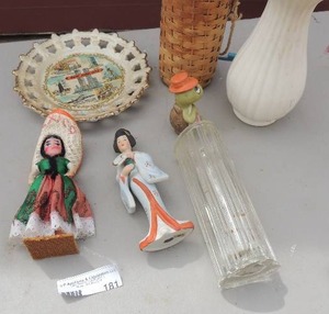 lot 181 image: Doll decorative plates