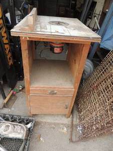 lot 45 image: Sears Router in table