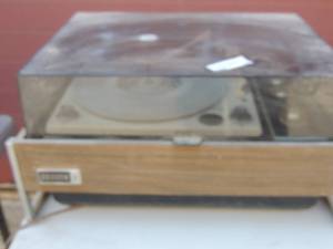 lot 48 image: ZENITH STEREO  TURNTABLE