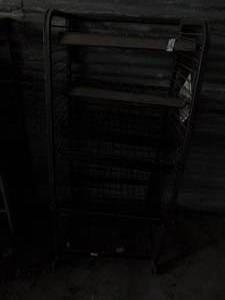 lot 19 image: METAL STORE DISPLAY SHELF - APPROX 4 FT HT. X 3 FT WIDE