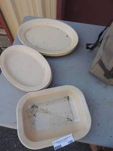lot 196 image: Hard plastic dishes, oblong plates and bowl