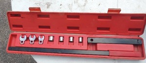 lot 211 image: Serpentine  belt tool IN CASE