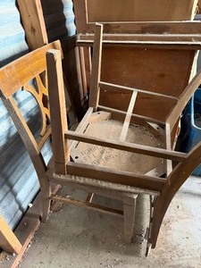 lot 23 image: DINING CHAIRS  QTY 3