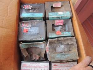 lot 277 image: Nails, Poultry staples and discs