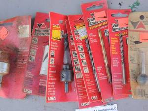 lot 285 image: New drill bits and hole saw  - new