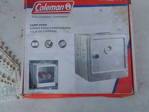lot 316 image: NEW Coleman camp oven