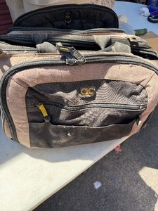 lot 407 image: CLC tool bag
