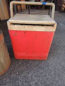 lot 343 image: cooler