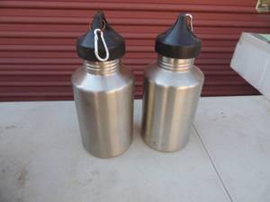 lot 357 image: NIB 1 liter stainless thermous water bottle